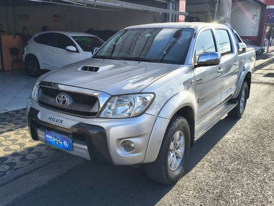 TOYOTA HILUX 3.0 SRV 4X4 CD 16V TURBO INTERCOOLER DIESEL 4P AUTOMÁTICO TOYOTA HILUX 3.0 SRV 4X4 CD 16V TURBO INTERCOOLER DIESEL 4P AUTOMÁTICO